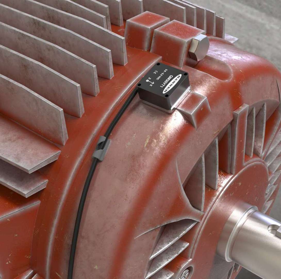 Vibration sensor installed on the motor fin